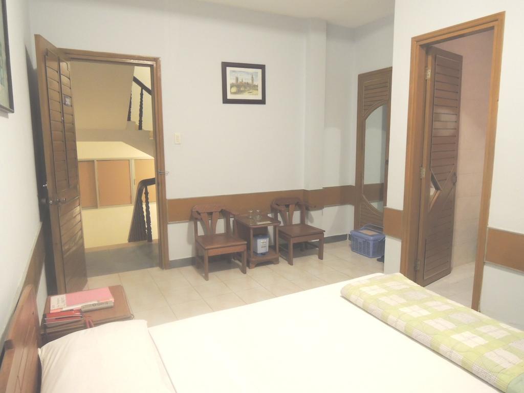 Phoenix Hotel Hue Exterior foto